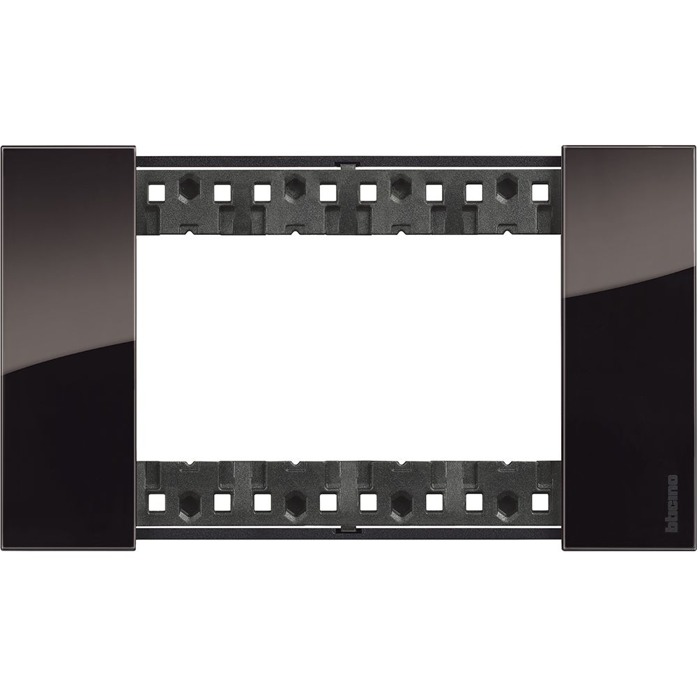 Рамка на 1 пост, 4 модуля - Итальянский стандарт. Цвет Ночь. Bticino серия Living Now.